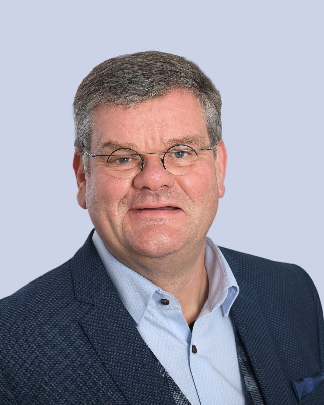 Prof. Hoyer